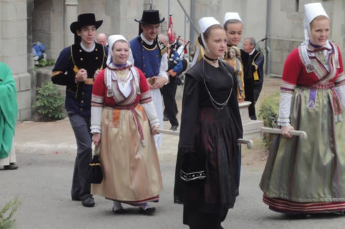 03-procession-2